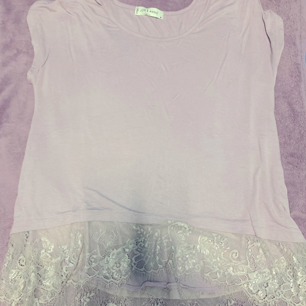 Light purple blouse with lace on the endings